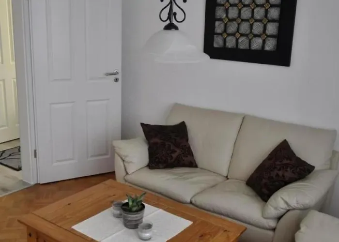 Burgblick By Interhome Löf